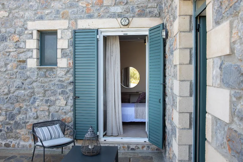 VILLA WITH PRIVATE POOL Room, Searocks Exclusive Village, Kalamata