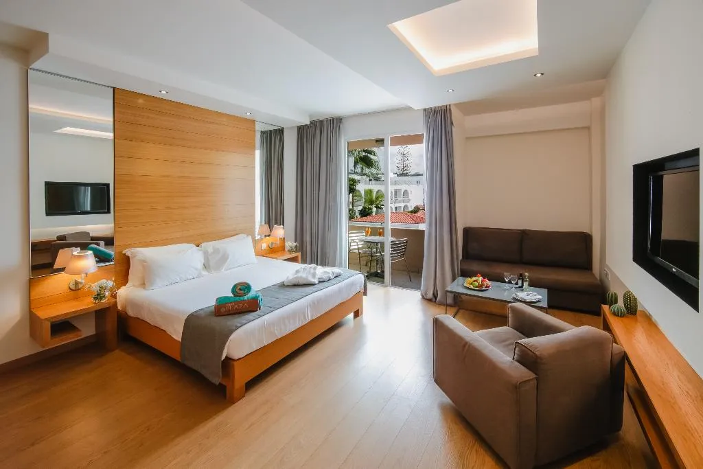 JUNIOR SUITE STANDARD Room, Napa Plaza Hotel, Cyprus