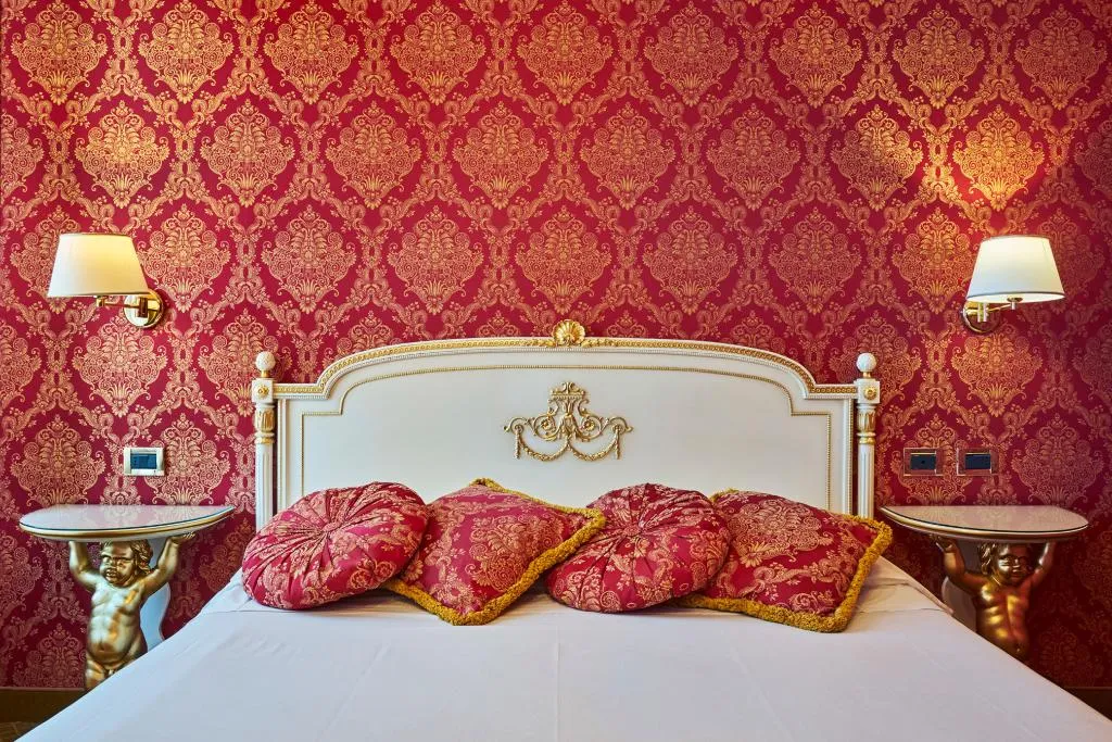 DOUBLE DELUXE CANAL VIEW Room, Gardena, Venice