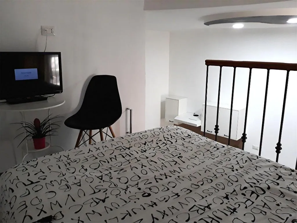 Room, B&B City Center, Naples