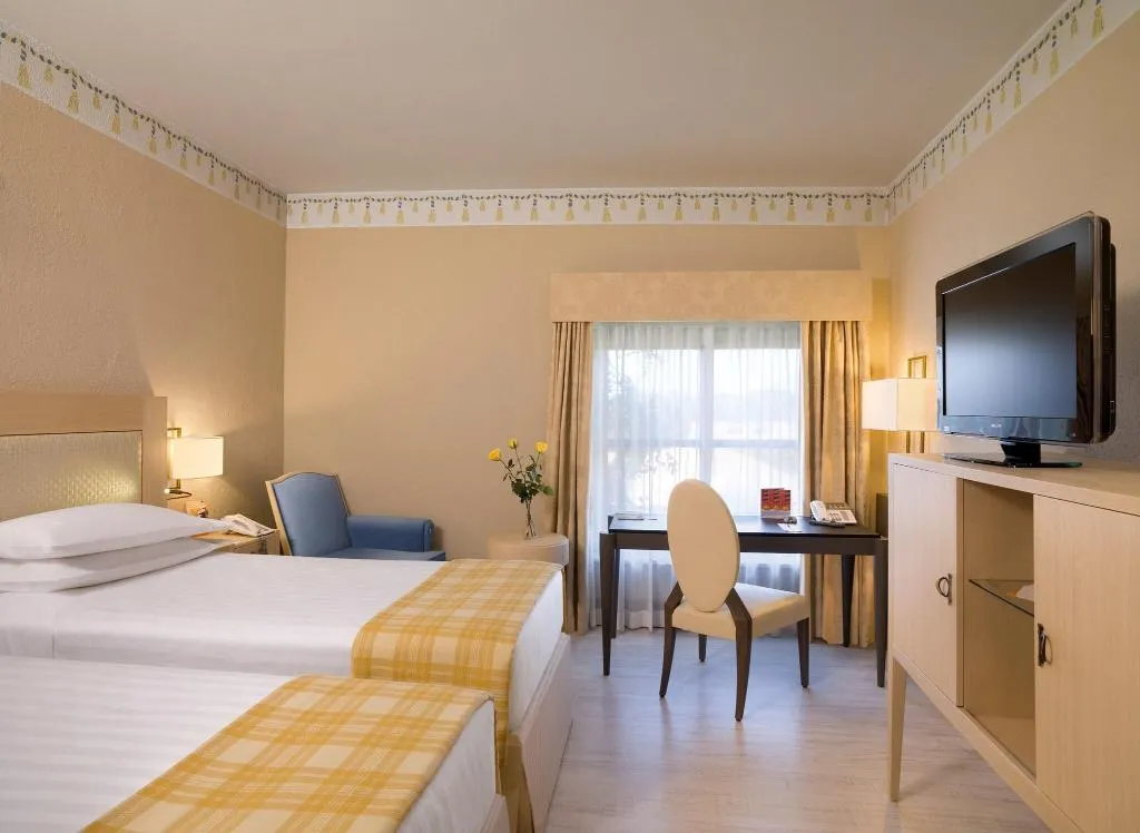 TWIN SUPERIOR GARDEN VIEW Room, Sheraton Parco de' Medici Rome Hotel, Rome