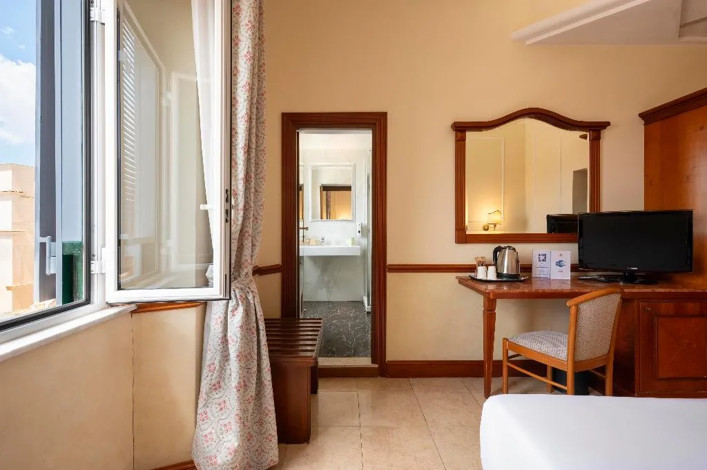 DOUBLE CITY VIEW Room, Hiberia, Rome