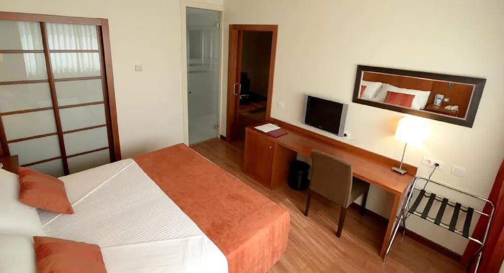 DOUBLE SINGLE USE STANDARD Room, Xon's Valencia, Valencia