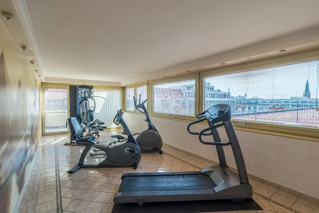 Sports and Entertainment, Hollywood Media Hotel, Berlin