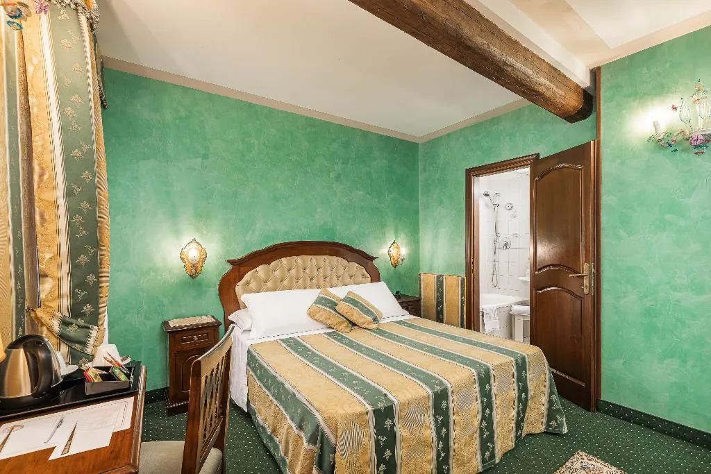 Double or Twin SUPERIOR Room, Marconi, Venice