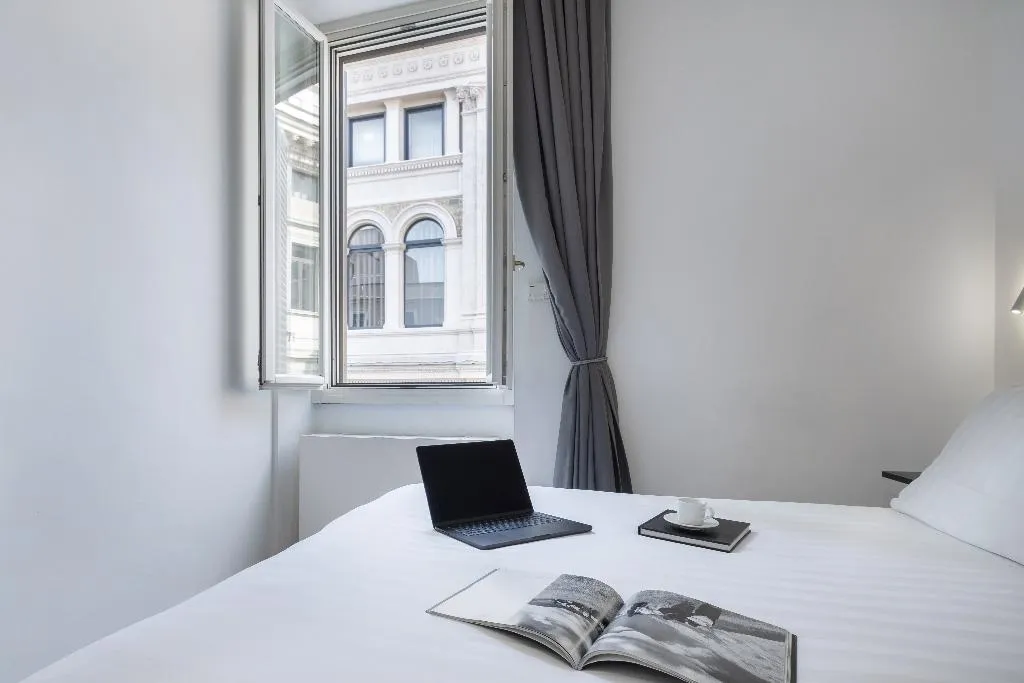 APARTMENT ONE BEDROOM ONE BATHROOM Room, Oriana Homèl Roma, Rome