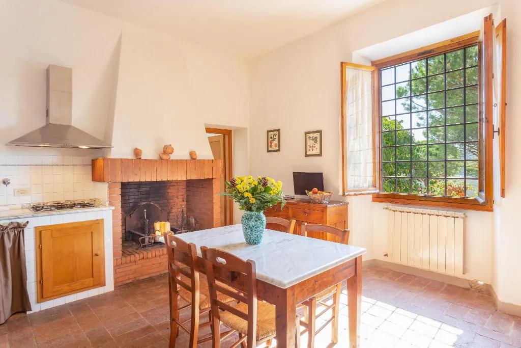 Room, Fattoria Pratale, Florence