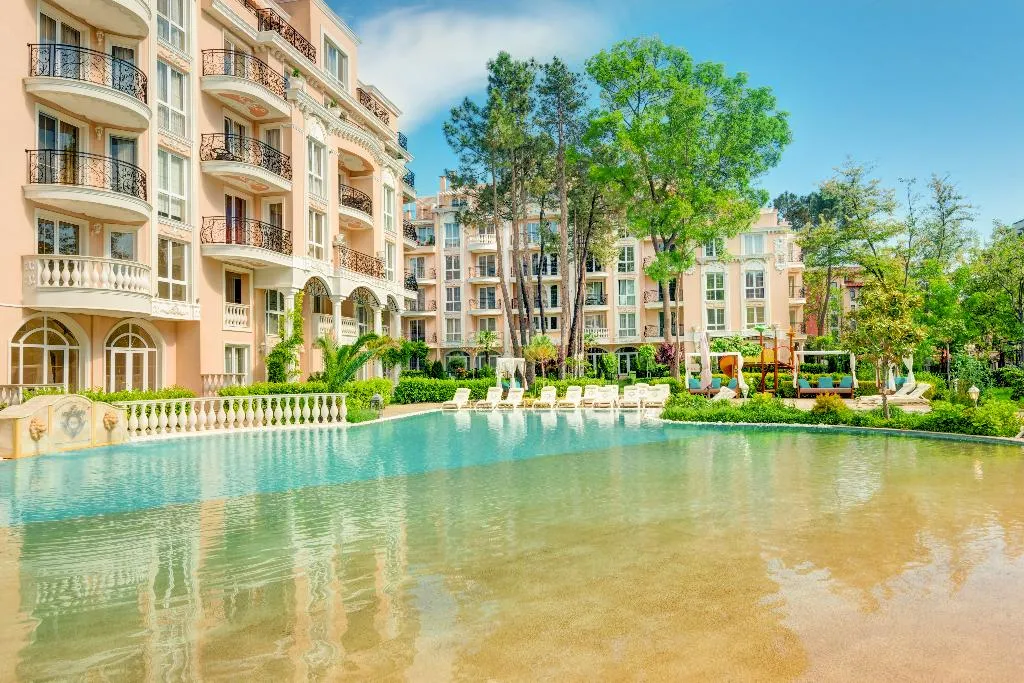 Pool, Venera & Anastasia Palace, Bourgas