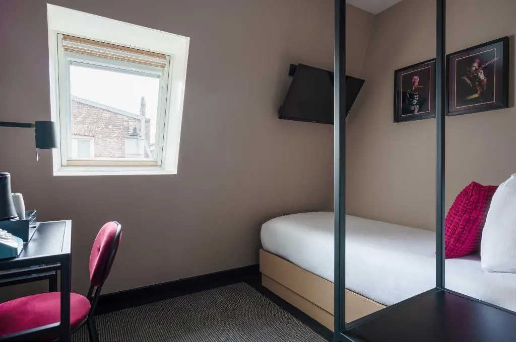 SINGLE STANDARD Room, Krisotel, Amsterdam
