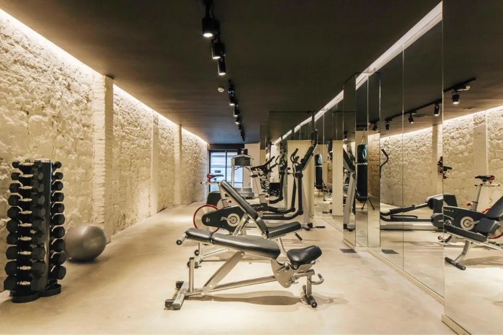 Sports and Entertainment, Yurbban Passage Hotel & Spa, Barcelona
