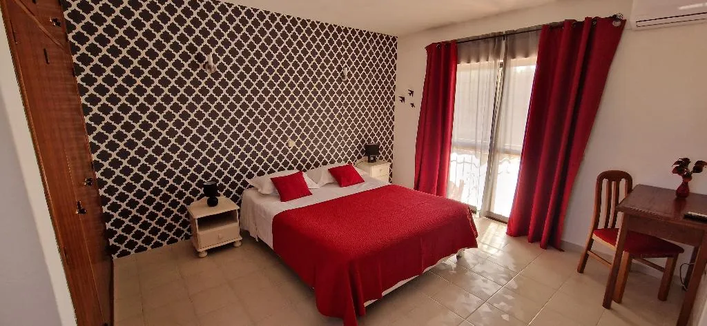 Double or Twin POOL VIEW Room, Casa Rosa Montes, Algarve