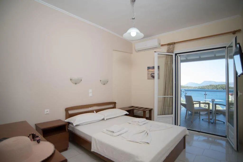 Double or Twin SEA VIEW Room, Hotel Oasis, Athens