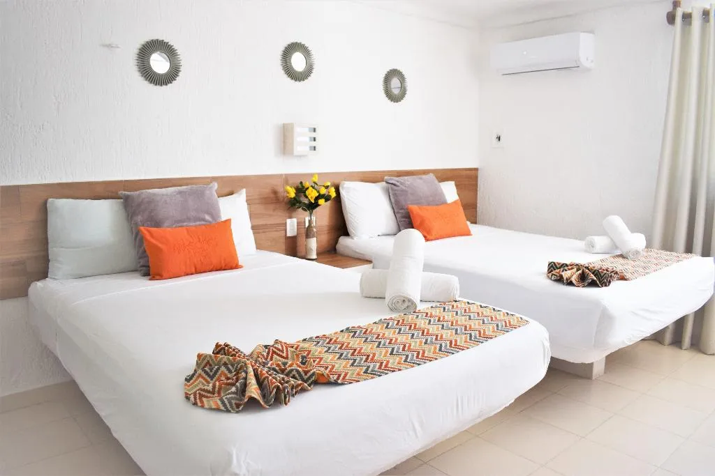 SUITE OCEAN FRONT Room, Arrecifes Suites, Cancun Area