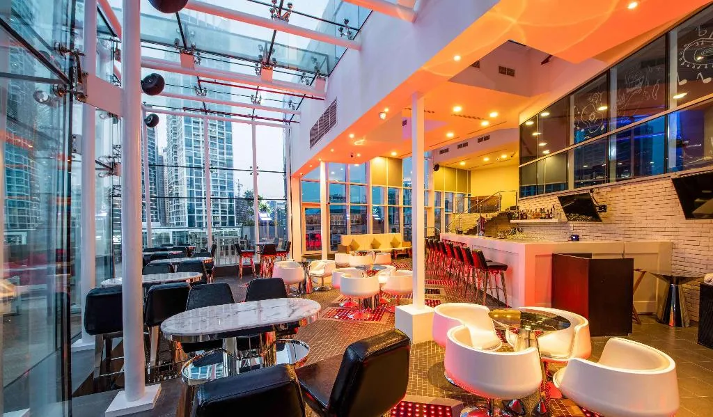 Bar, Grand Mercure Business Bay, Dubai