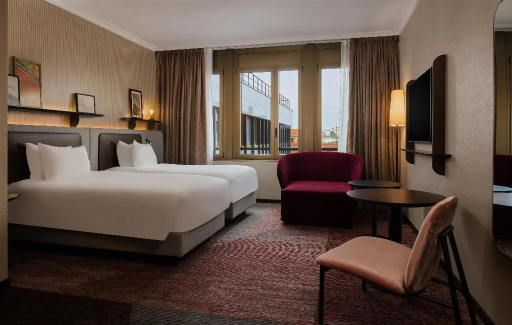 TWIN Accessible Room, Hilton Milan, Milan