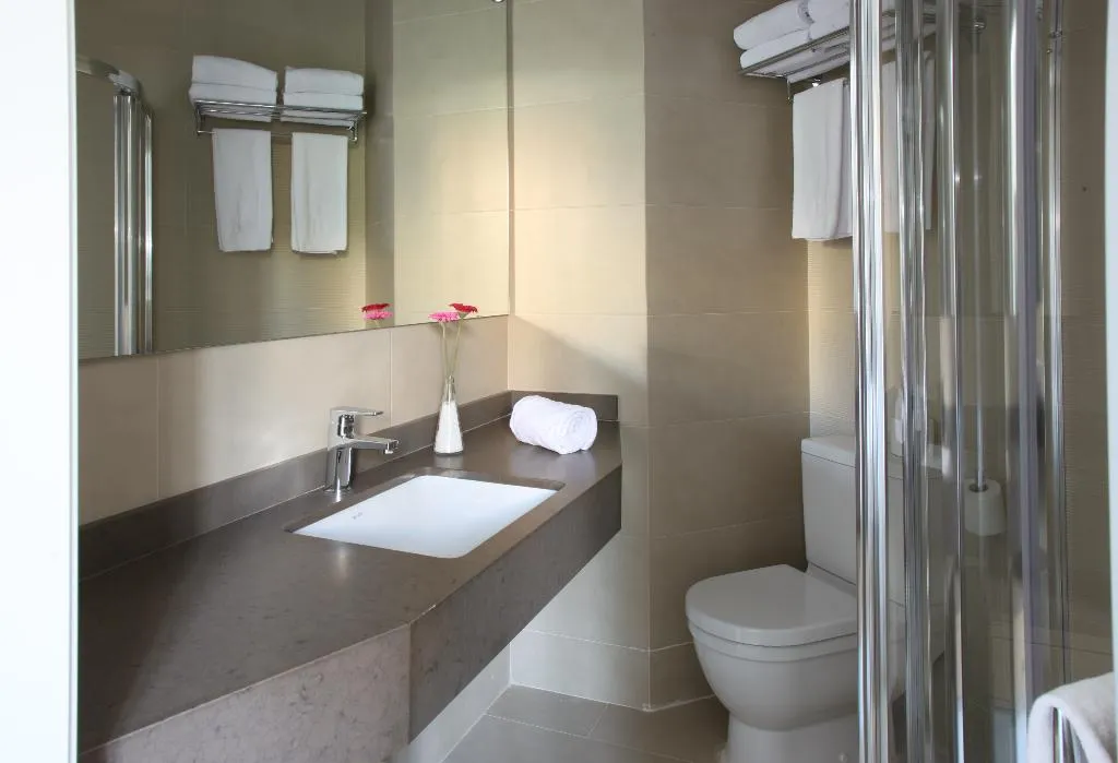APARTMENT CAPACITY 2 ONE BEDROOM Room, MH Apartments Suites, Barcelona