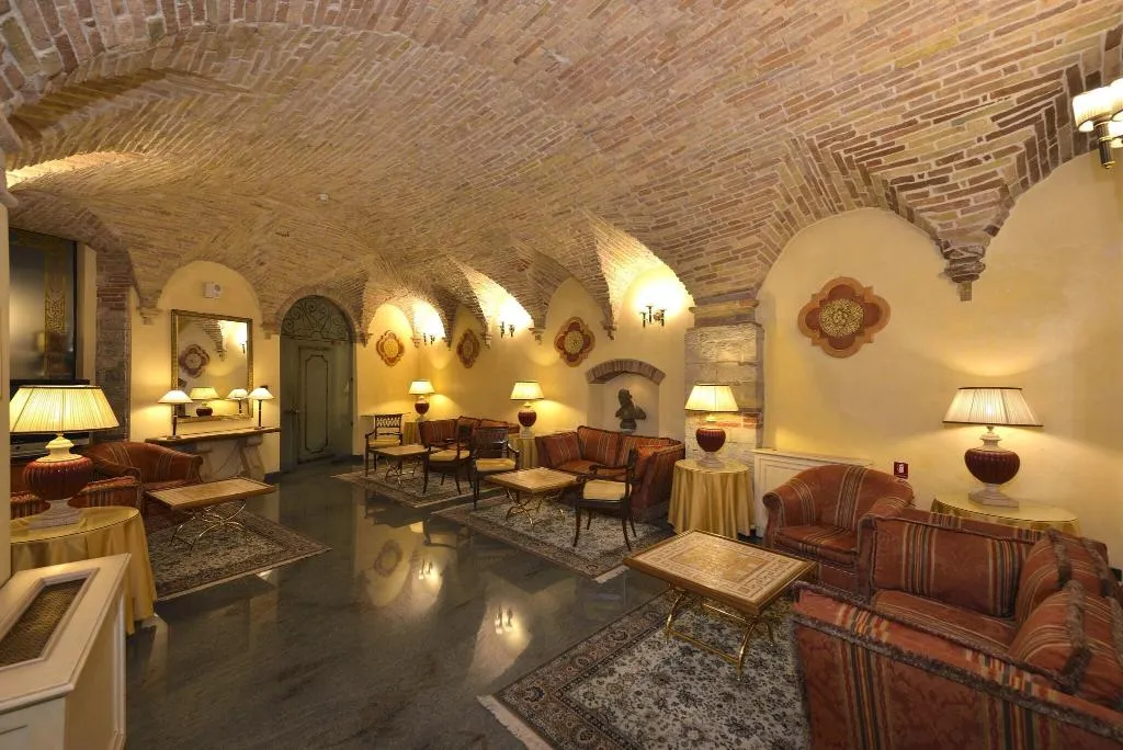 Lobby, Fonte Cesia, Perugia