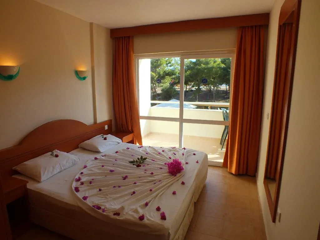 DOUBLE LAND VIEW Room, Tuntas Family Suites Kusadasi, Izmir
