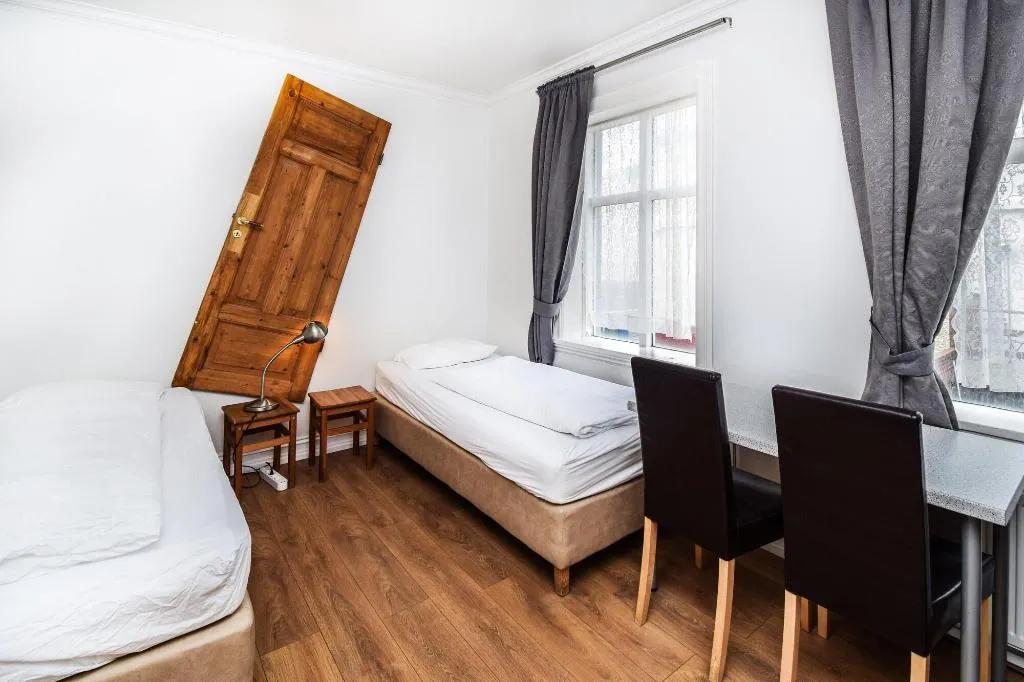 Room, Aurora Guesthouse, Reykjavik