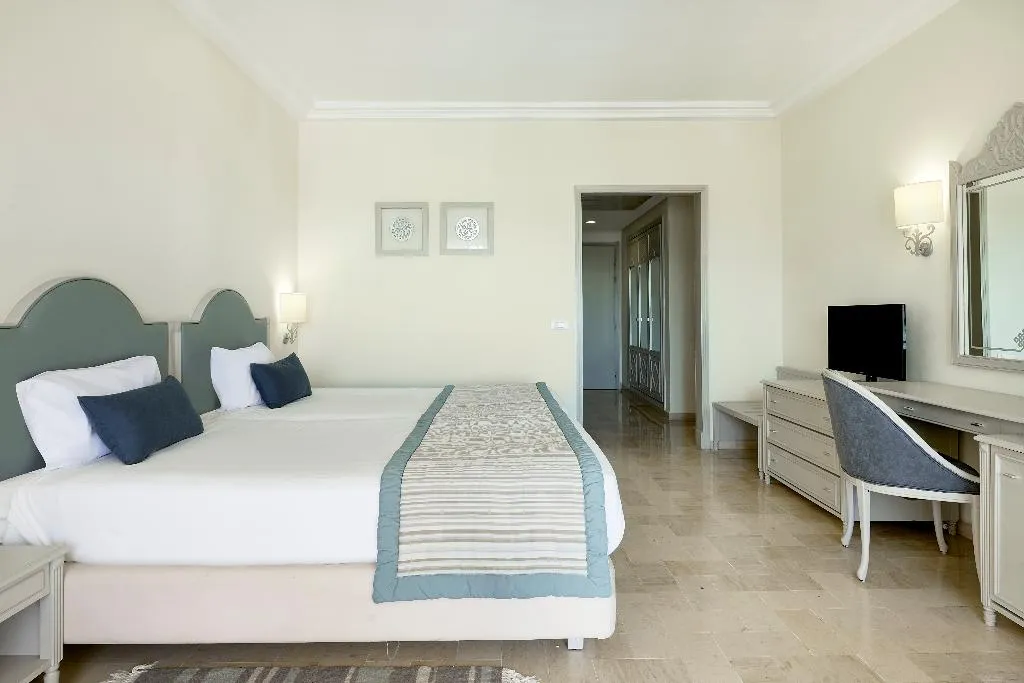 DOUBLE SINGLE USE STANDARD Room, Iberostar Waves Averroes, Tunisia