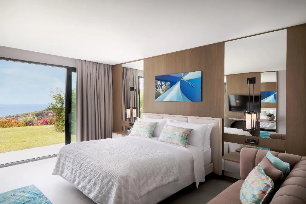 DOUBLE DELUXE WITH VIEWS Room, Le Meridien Bodrum Beach Resort, Bodrum