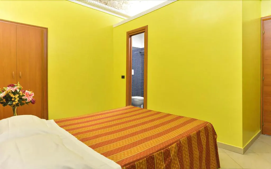 Room, Hostel Beauty, Naples