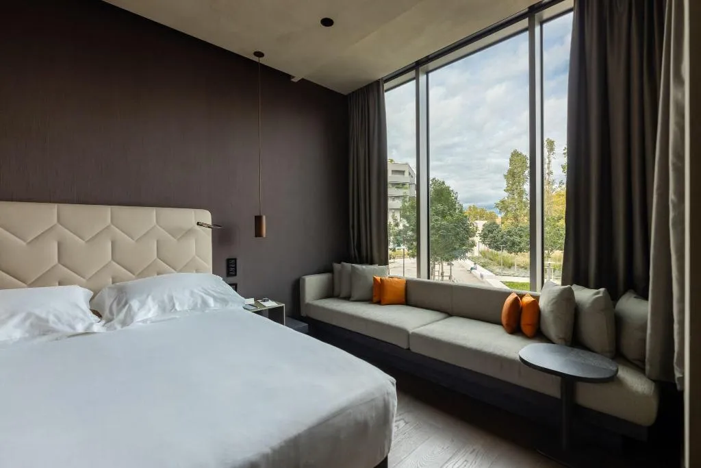 DOUBLE QUEEN SIZE BED Room, Hotel Viu Milan, Milan