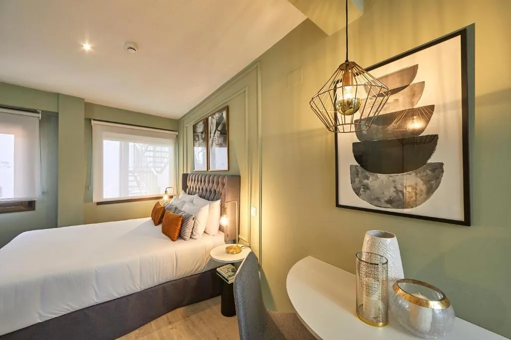 DOUBLE SUPERIOR Room, L&H La Latina Selection, Madrid
