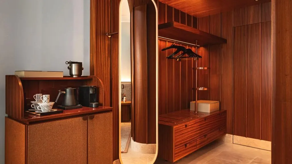 TWIN STANDARD Room, Andaz Lisbon, Lisbon