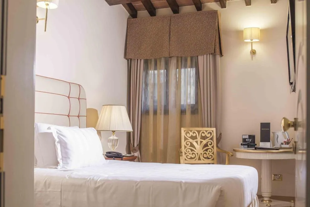 SINGLE BASIC Room, Golden Tower Hotel & Spa, Florence