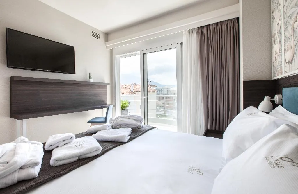 DOUBLE SUPERIOR Room, Garden City Resort, Kalamata
