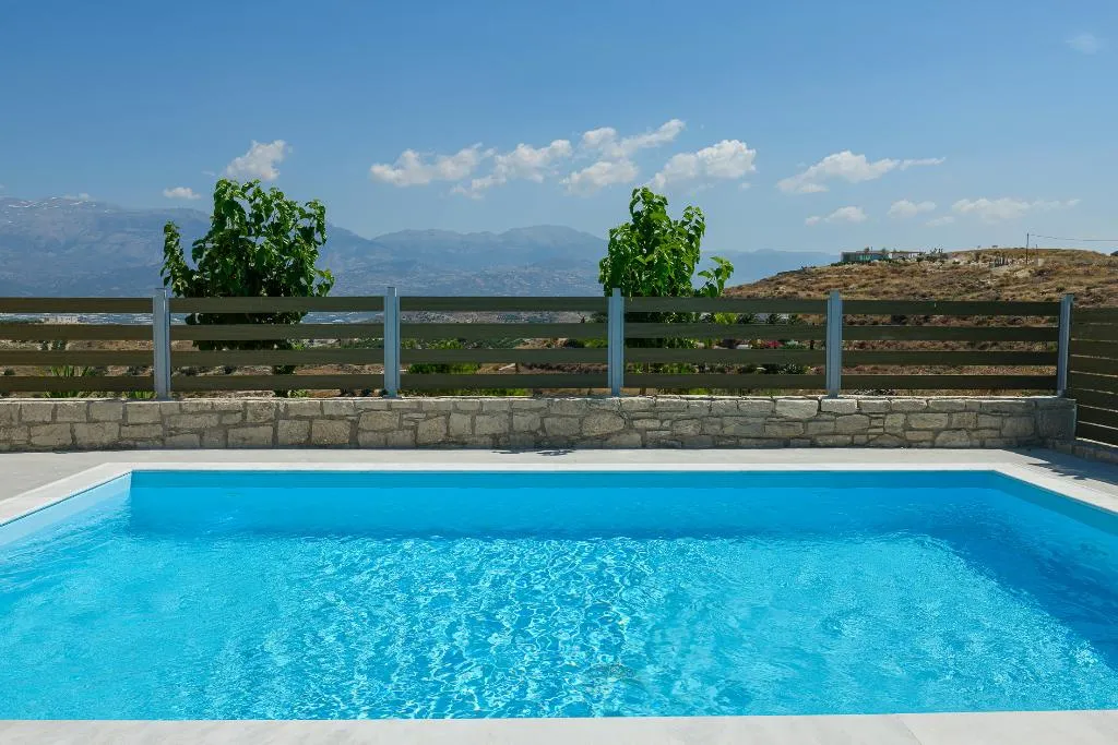 VILLA WITH PRIVATE POOL Room, Orelia Cretan Villas & Deluxe Apartments, Crete