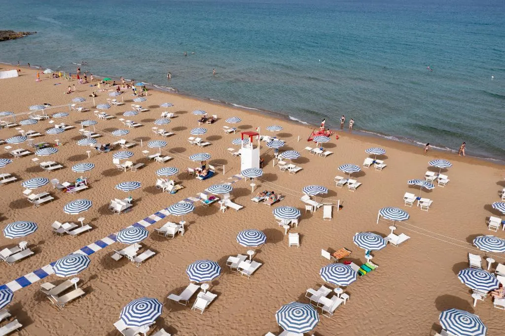 Beach, Hotel Club Eloro, Catania