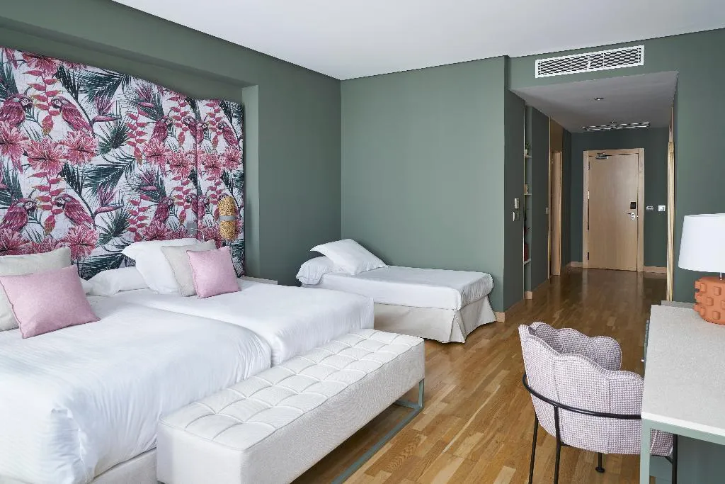 TRIPLE STANDARD Room, Vincci Seleccion Posada del Patio, Costa Del Sol