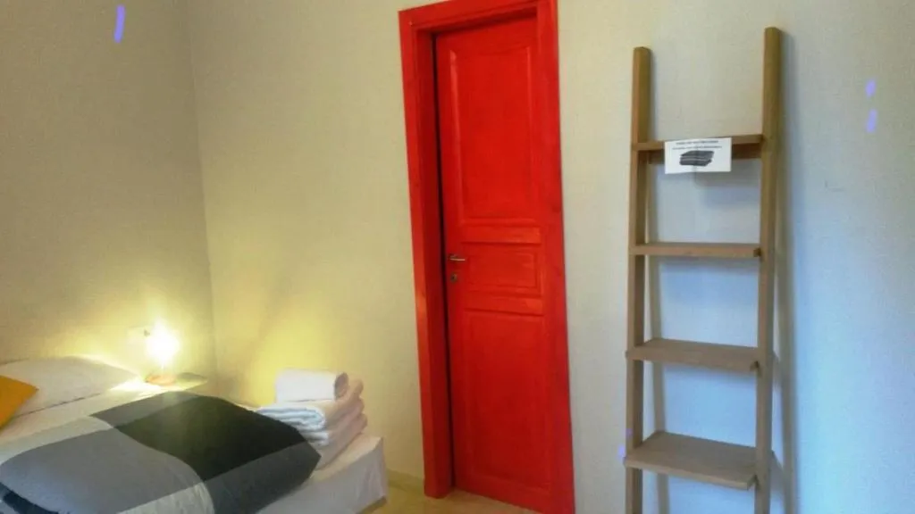 Room, Roma Art Rooms, Naples