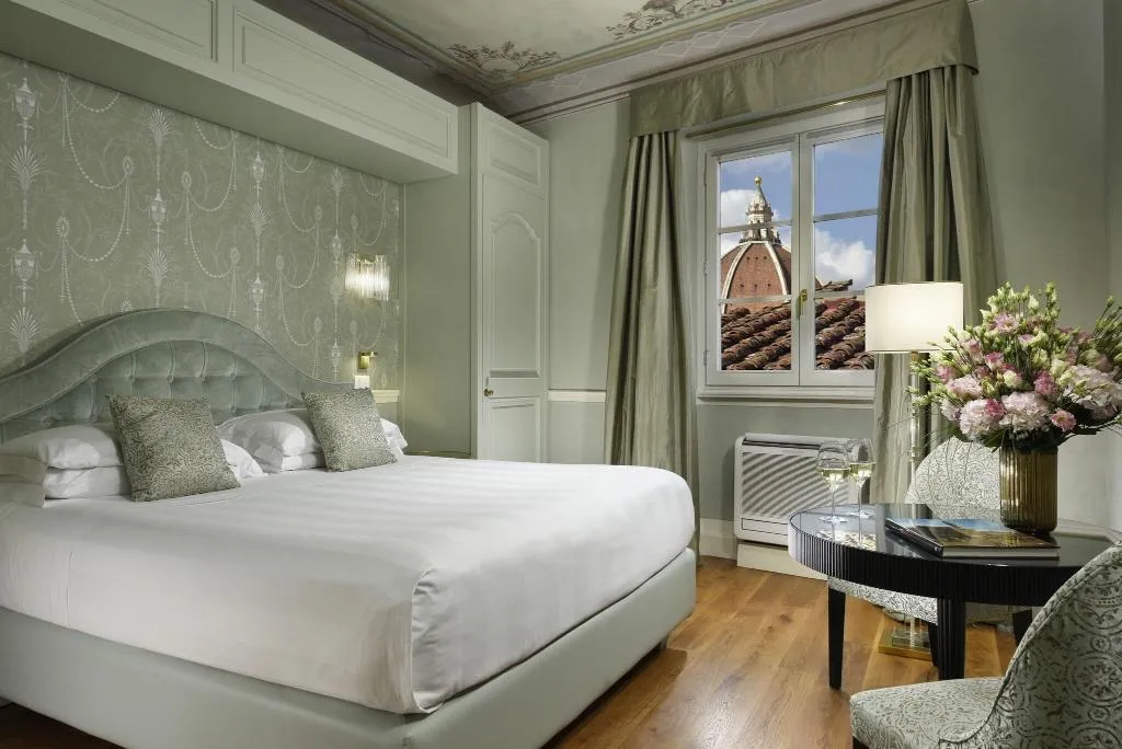 JUNIOR SUITE STANDARD Room, San Firenze Suites And Spa, Florence