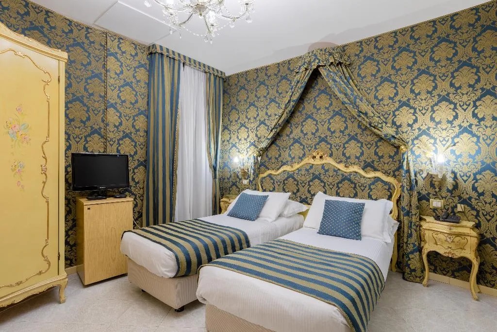 Double or Twin STANDARD Room, San Giorgio, Venice