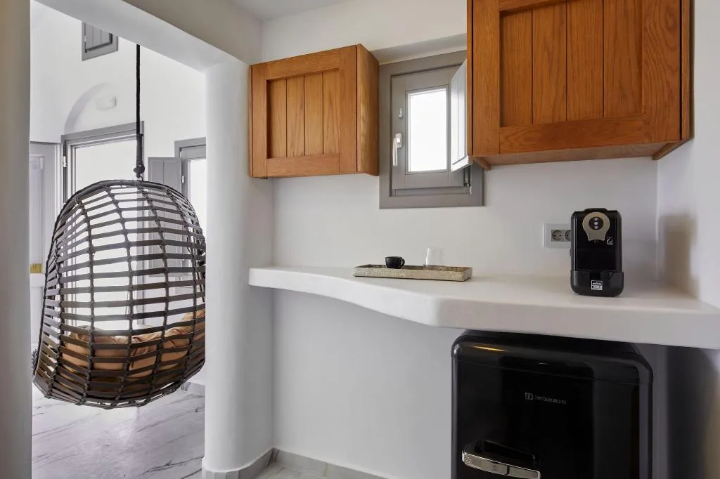 Room, Allure Breeze Suites, Santorini