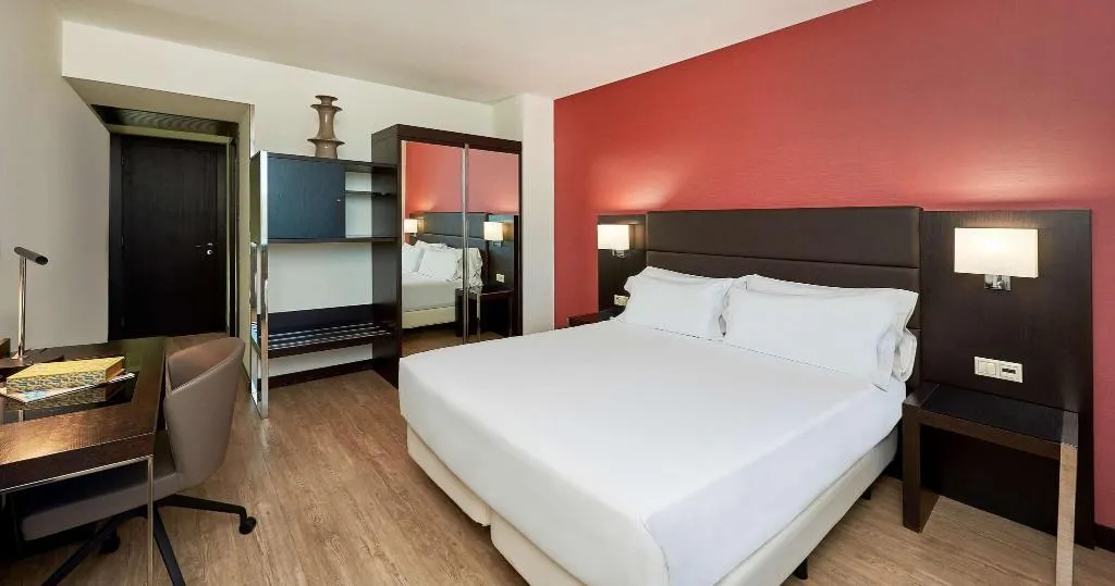 TWIN RIVER VIEW Room, NH Coimbra Dona Inês, Porto