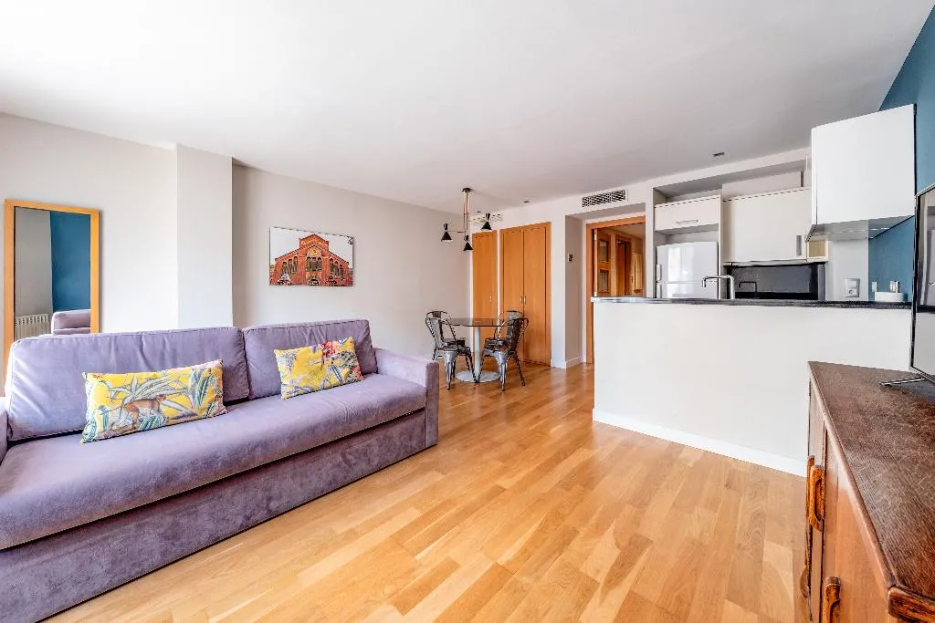 APARTMENT CAPACITY 4 ONE BEDROOM Room, AinB Sagrada Familia Apartments, Barcelona