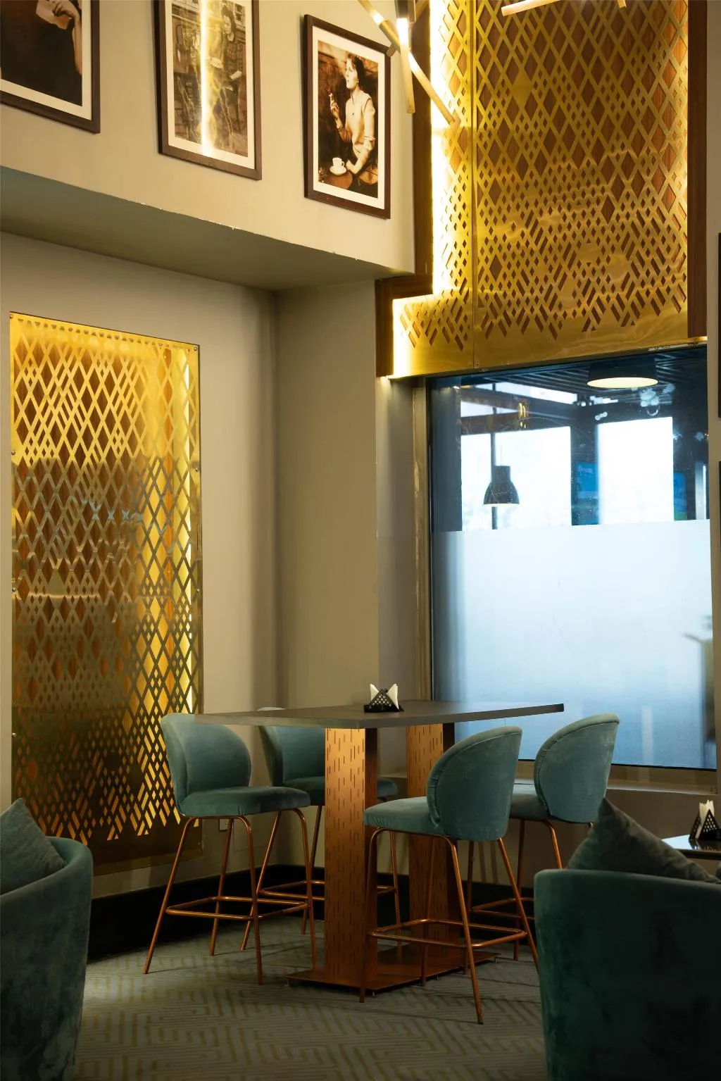 Bar, Radisson Blu Cairo Heliopolis, Cairo