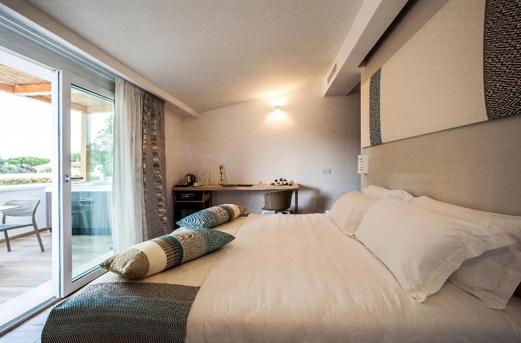 DOUBLE DELUXE WITH JACUZZI Room, Noha Lifestyle Hotel - Adults Only, Cagliari