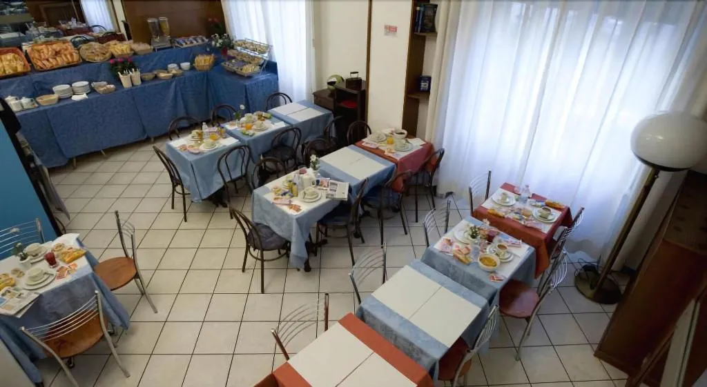 Restaurant, Hotel La Pace, Milan