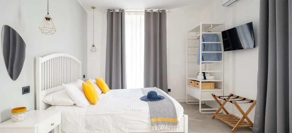 Room, Spigolehouse, Catania