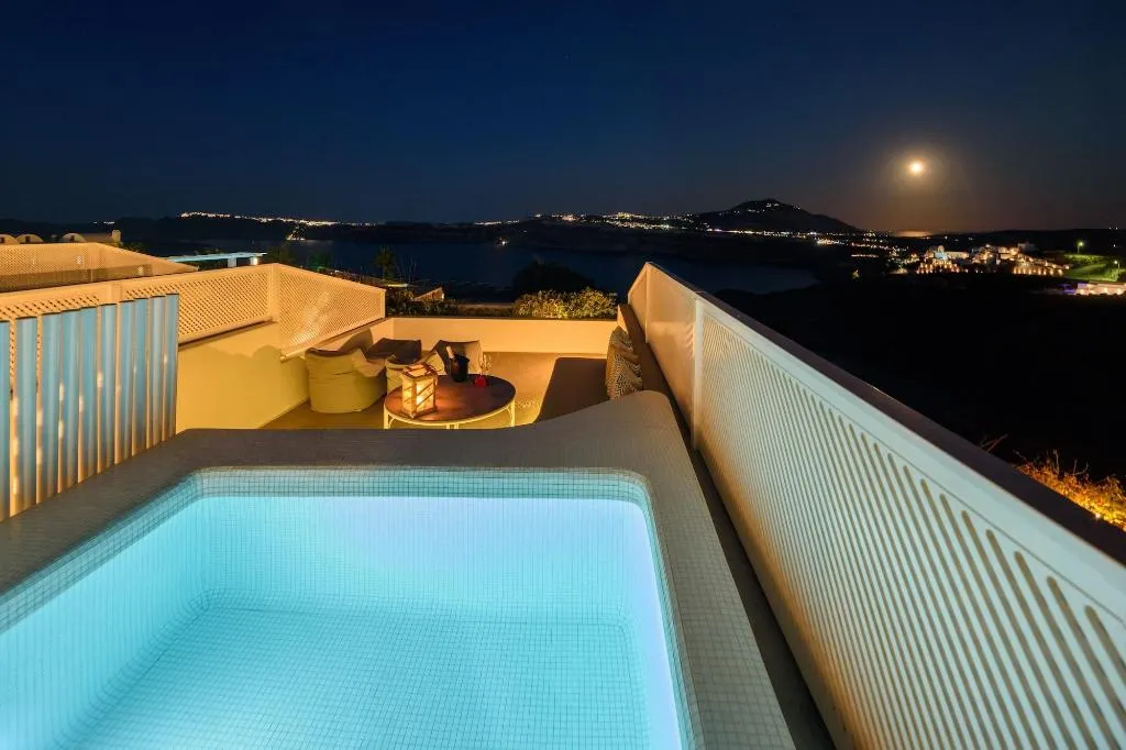 Room, Elements of Caldera Suites, Santorini