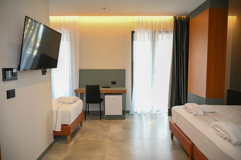 Room ONE BED Room, Adria Palace Hotel, Durres