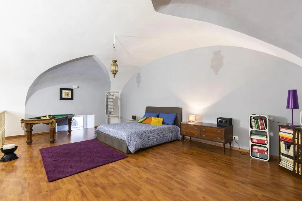 Room, Home&More, Naples