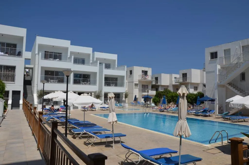 Pool, Sweet Memories Htl, Cyprus