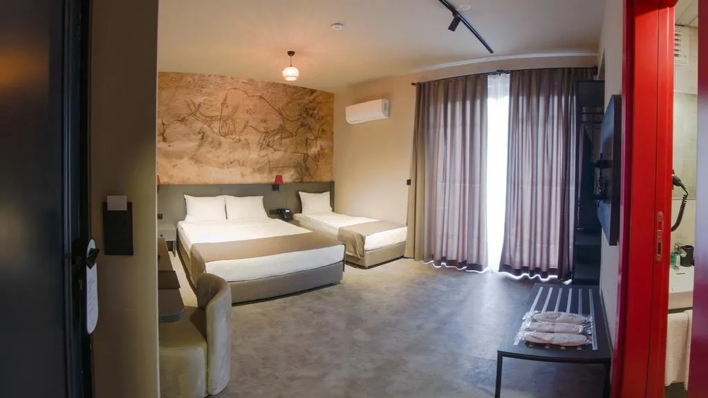 Room, Golden Sun, Antalya