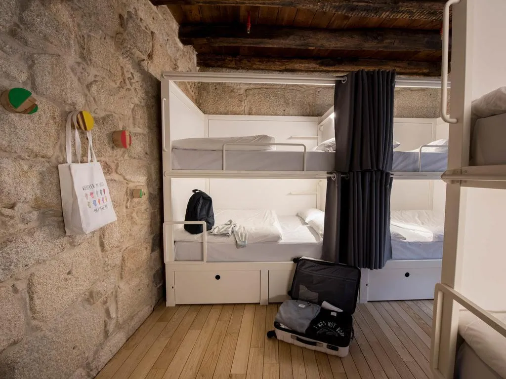 Bed in dormitory STANDARD Room, Bluesock Hostels Porto, Porto